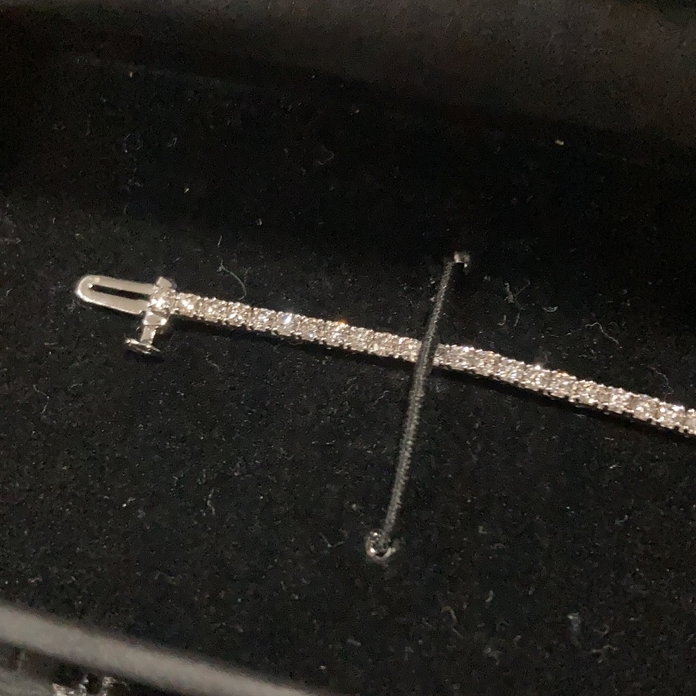 Diamond bracelet - Picture 6 of 6